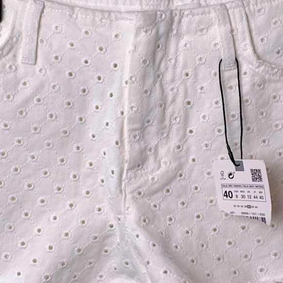 NEW ZARA White Low Rise Eyelet Cutwork Embroidery Size 8 - Picture 4 of 8